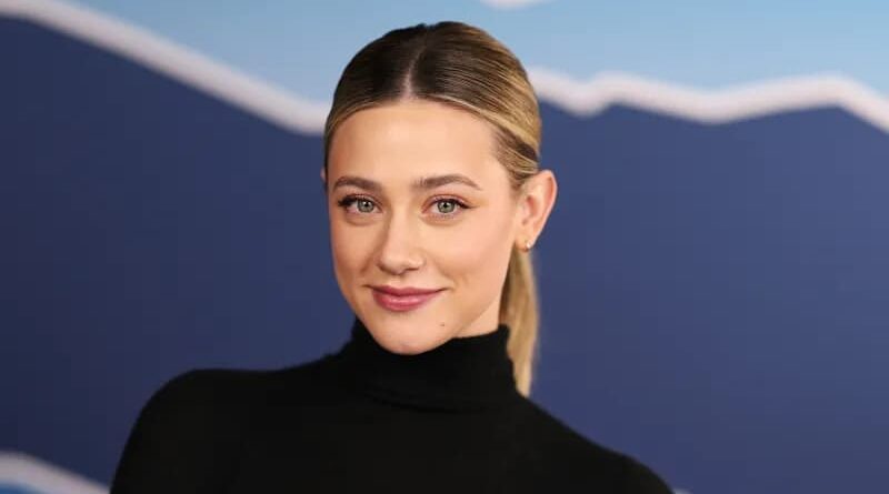 Lili Reinhart