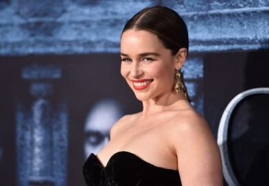 Emilia Clarke afirma que não pretende mais atuar em produções de fantasia após Game of Thrones
