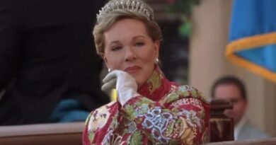 Julie Andrews